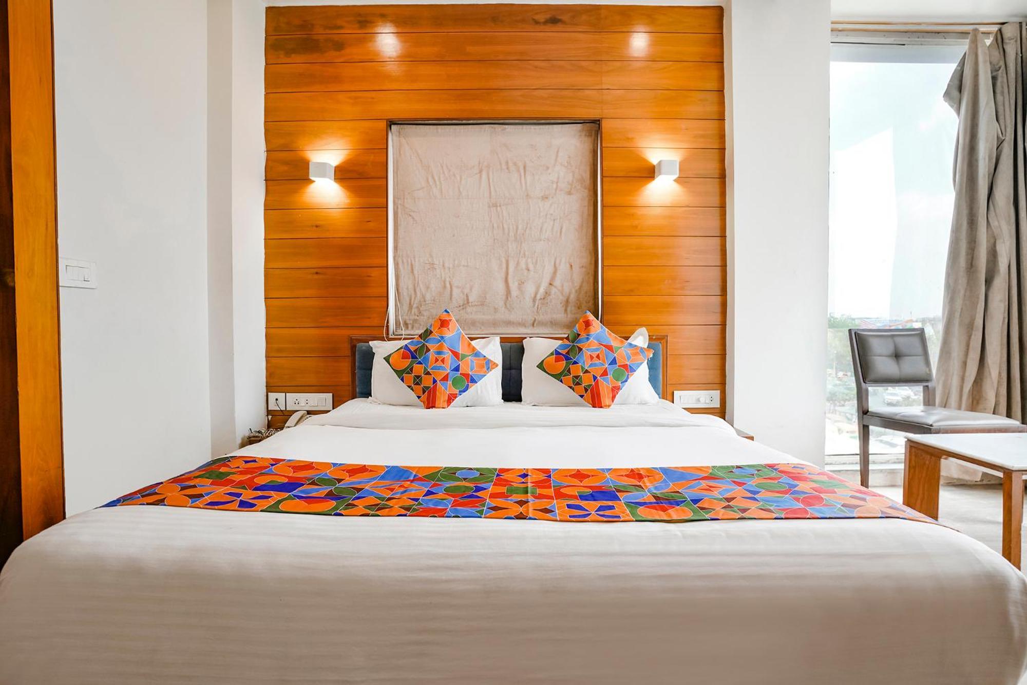Fabhotel Kyra - Near Airport Road Ahmedabad Exterior photo