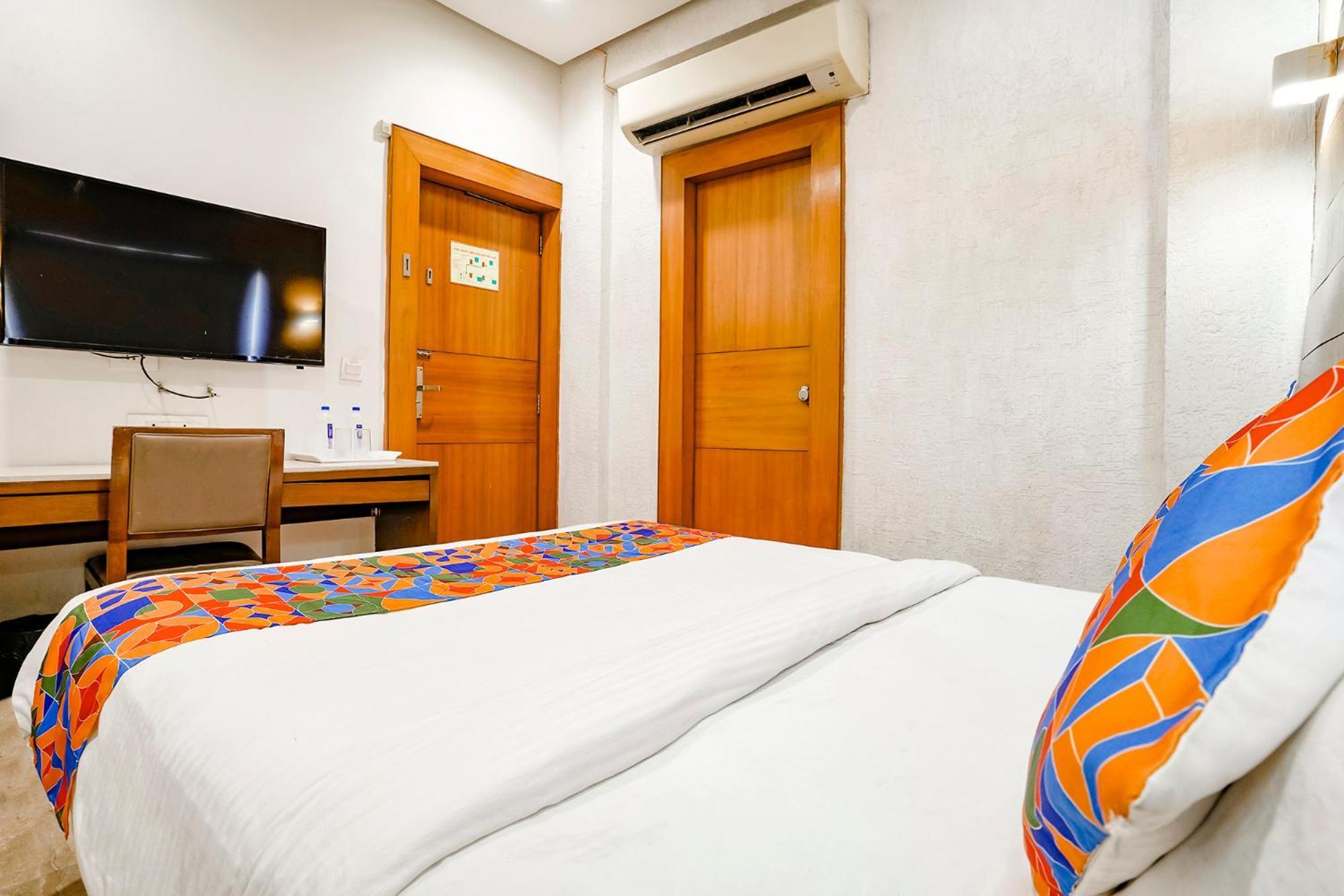 Fabhotel Kyra - Near Airport Road Ahmedabad Exterior photo