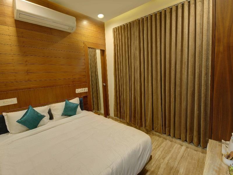 Fabhotel Kyra - Near Airport Road Ahmedabad Exterior photo